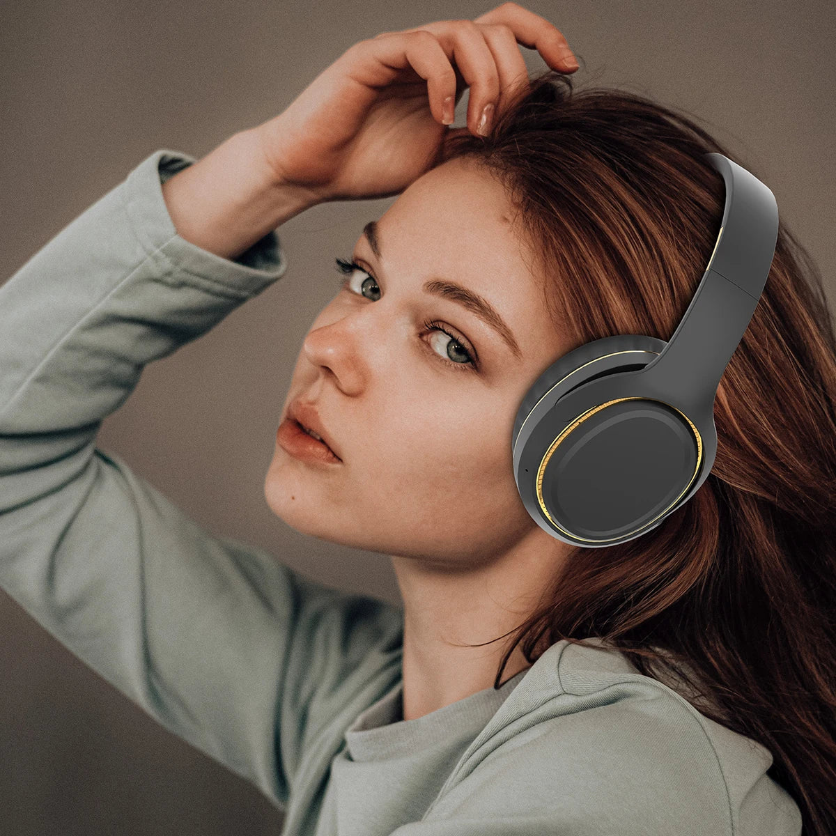 Wireless TWS Headphone with Hi-Fi Bass Sound