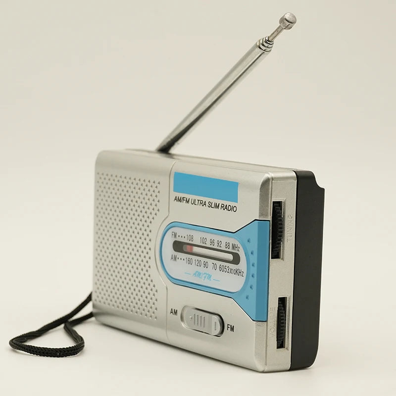 MCC Emergency Solar Hand Crank Radio with Power Bank