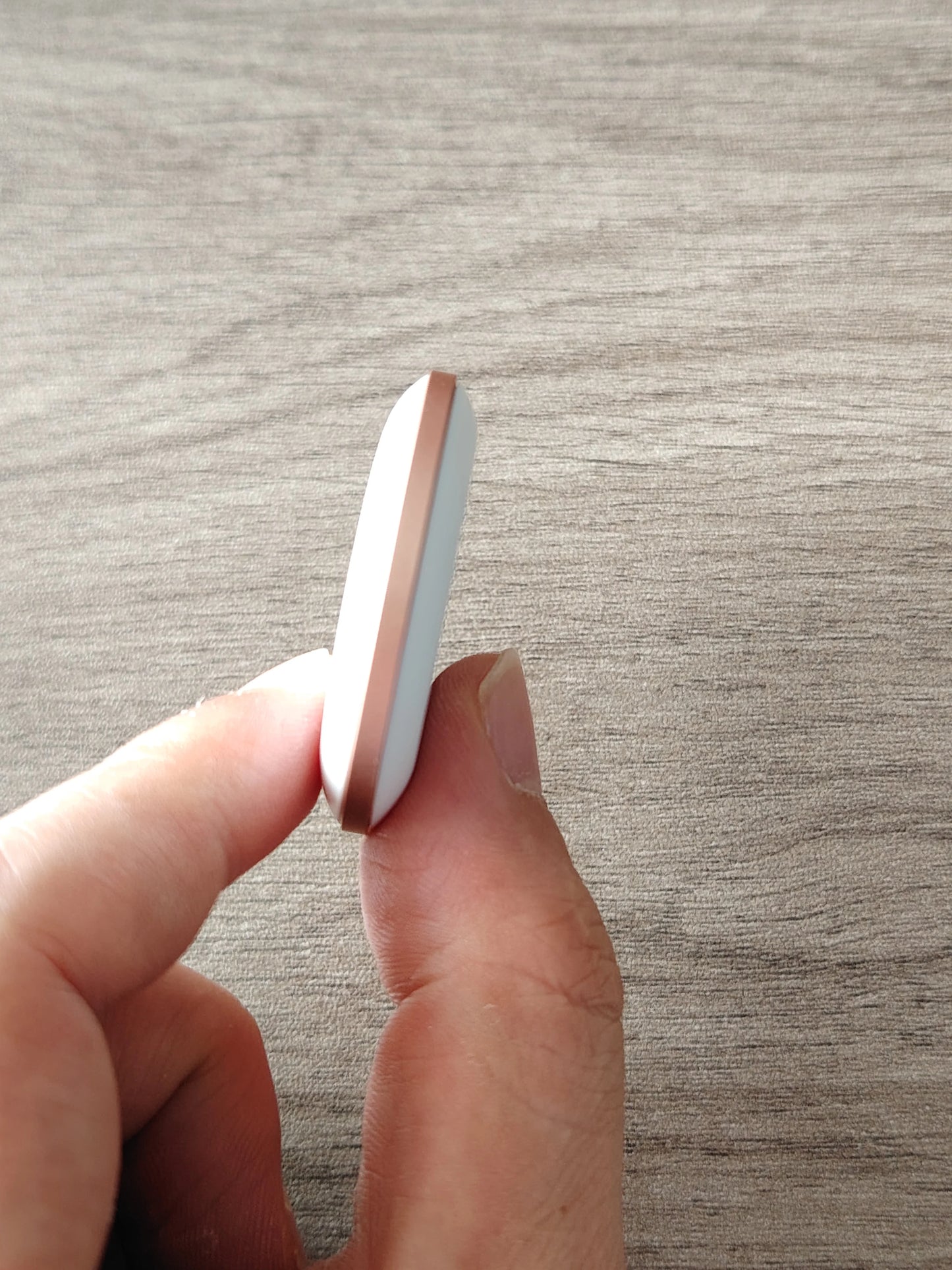 NoEnName Mini Bluetooth GPS Tracker - Uanstrengt lokalisering